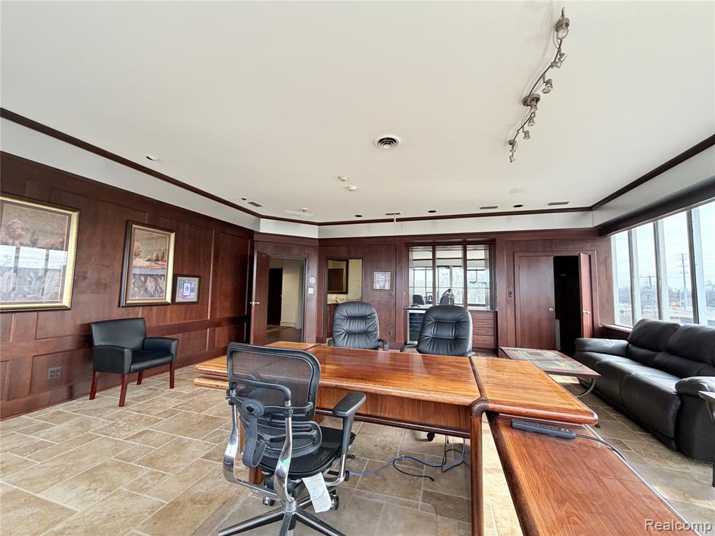 20800 Southfield Road, Southfield, MI 48075, Southfield, MI, 48075
