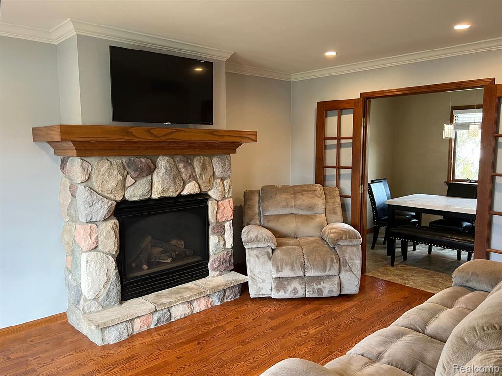1198 KNIGHTSBRIDGE Road, Canton, MI 48187 — Photo 6