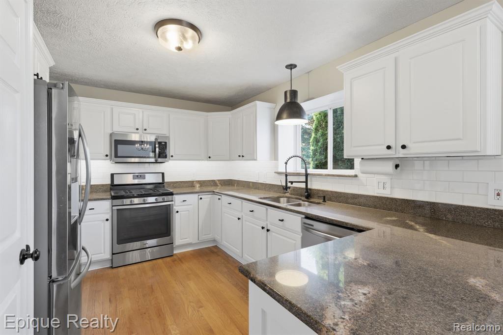 2234 Ridgewood Drive, Howell, MI 48843 — Photo 8
