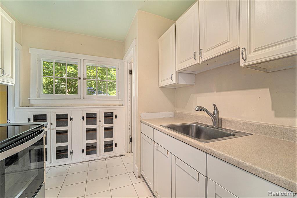 46044 Norton Court, Northville, MI 48167 — Photo 7