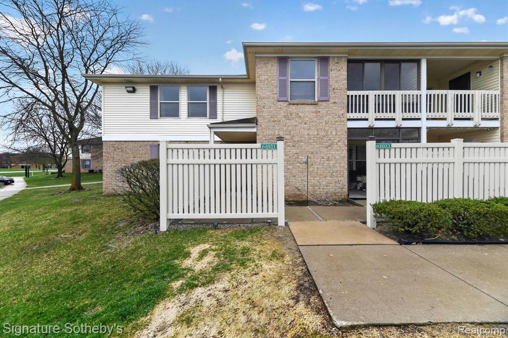 61031 Greenwood Drive, South Lyon, MI 48178 — Photo 31