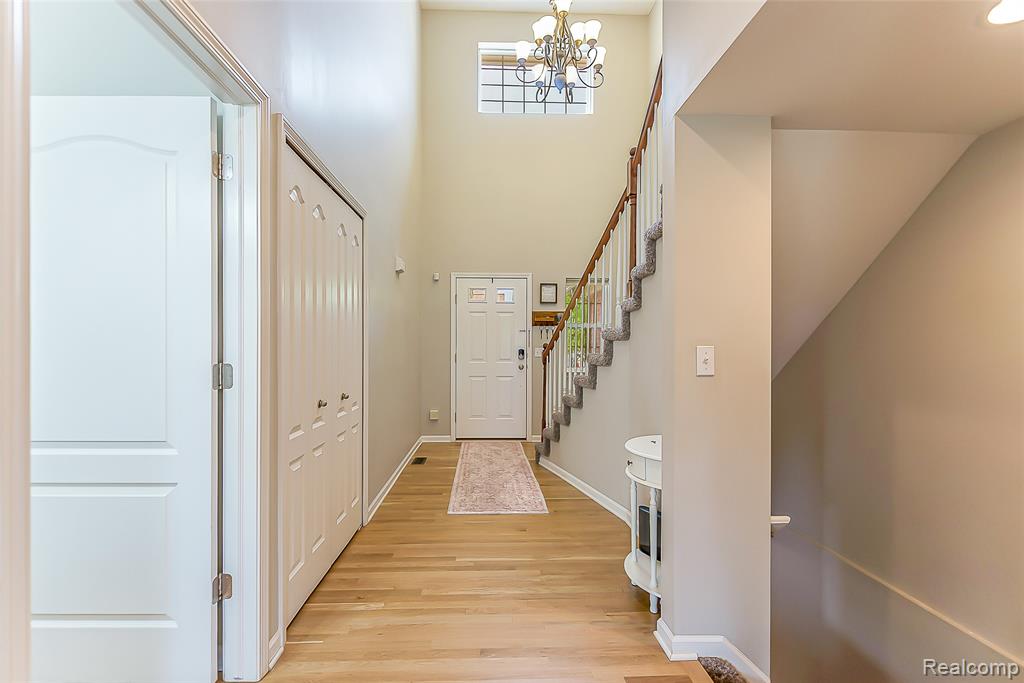1010 Paddock Drive, South Lyon, MI 48178 — Photo 2