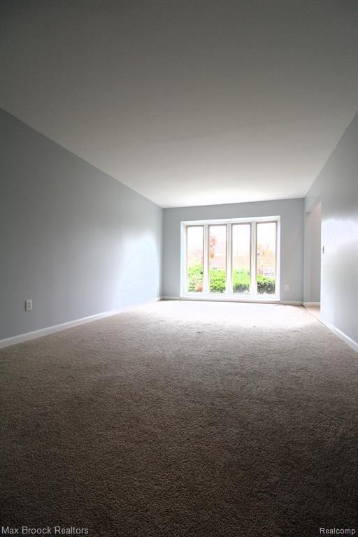 6895 INDIAN CREEK Drive, West Bloomfield, MI — Photo 4