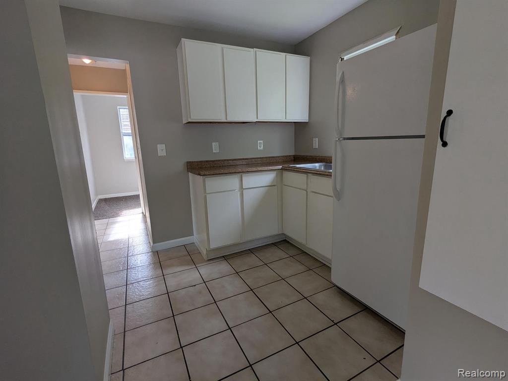 54 E PRINCETON Avenue, Pontiac, MI 48340 — Photo 4