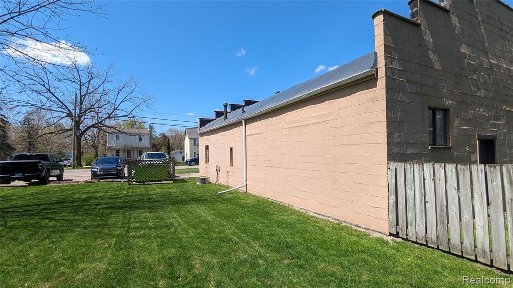 4444 Forest Street, Leonard, MI 48367 — Photo 10