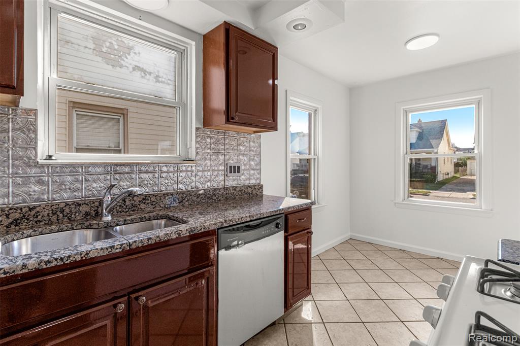 5152 Kenilworth Street, Dearborn, MI 48126 — Photo 9