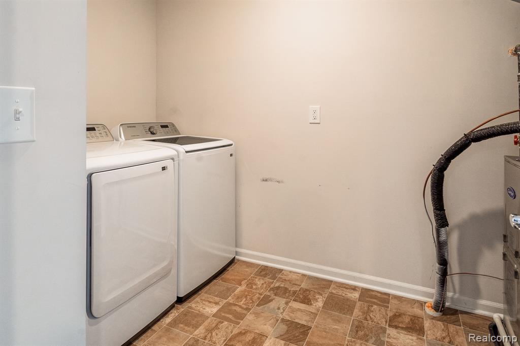 49791 LANTERN Way, Canton, MI 48188 — Photo 16