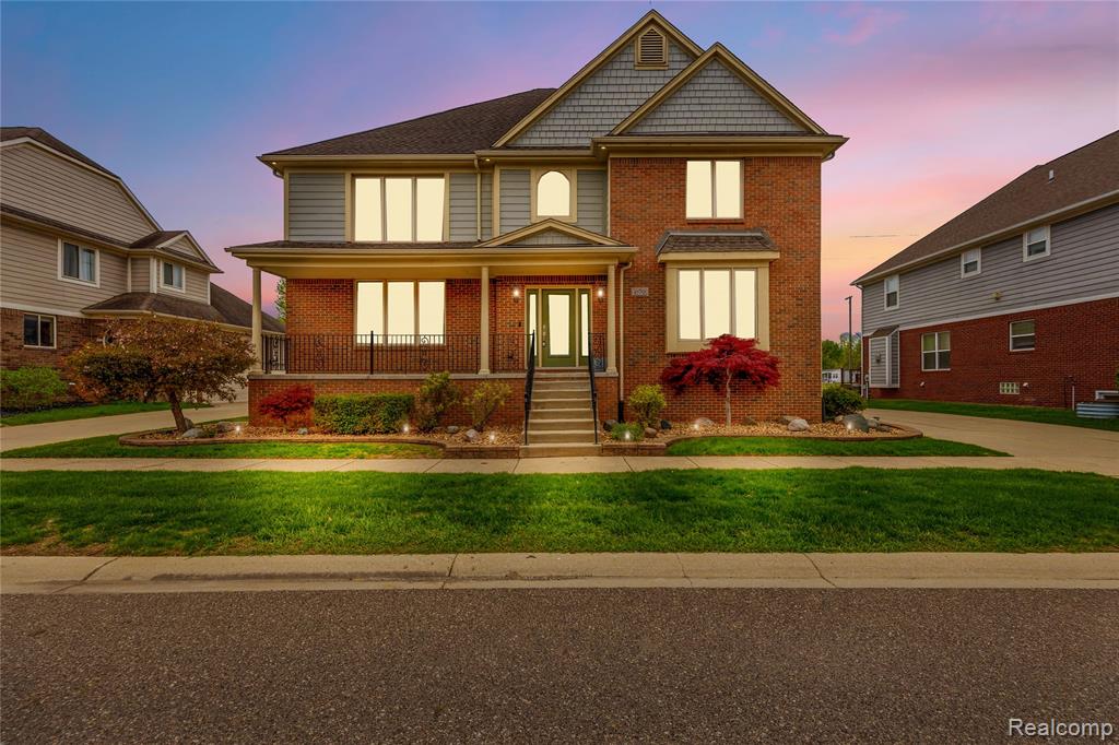 49783 Golden Park Drive, Utica, MI 48315 — Photo 2