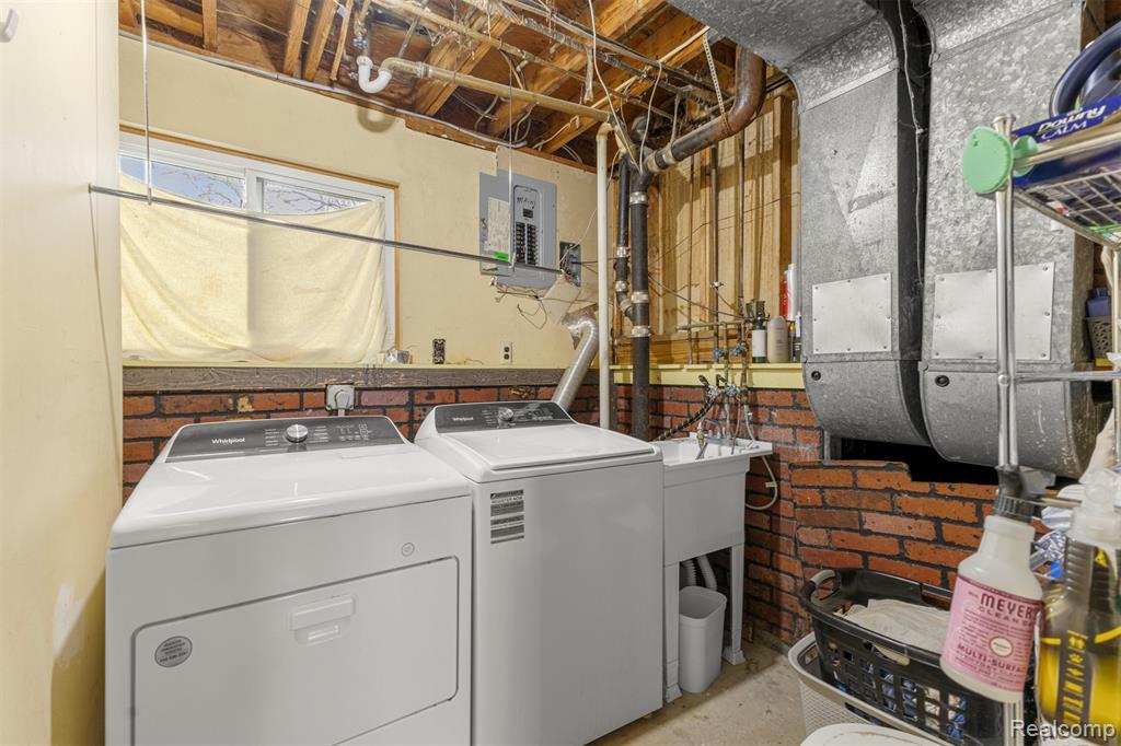 38320 Townhall Street, Harrison Township, MI — Photo 18