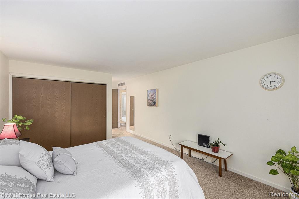 949 WEXFORD Way, Rochester Hills, MI 48307 — Photo 18