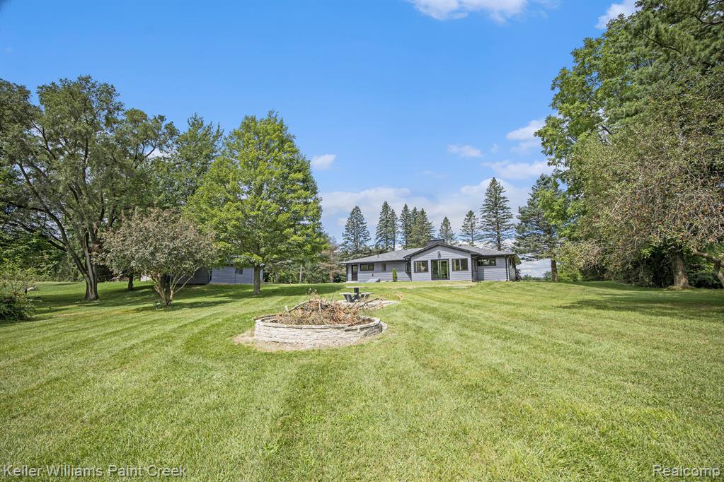 931 Rochester Road, Leonard, MI 48367 — Photo 30