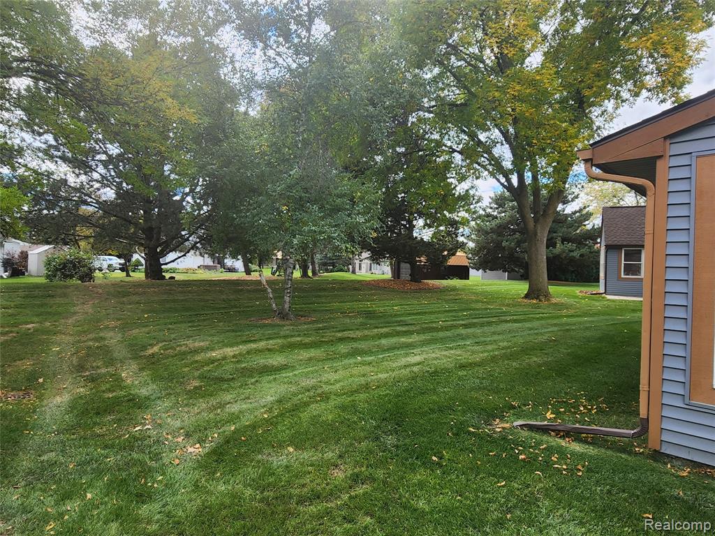 11 Cambridge Park, 11, Frankenmuth, MI 48734 — Photo 47
