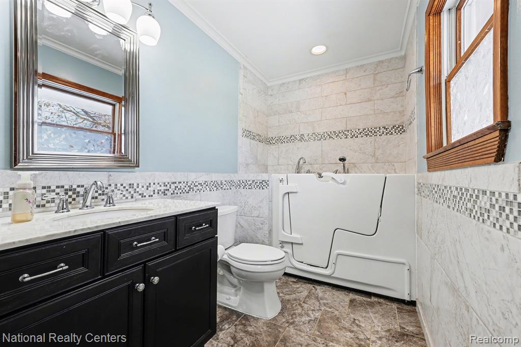 515 E Dawson Road, Milford, MI 48381 — Photo 6
