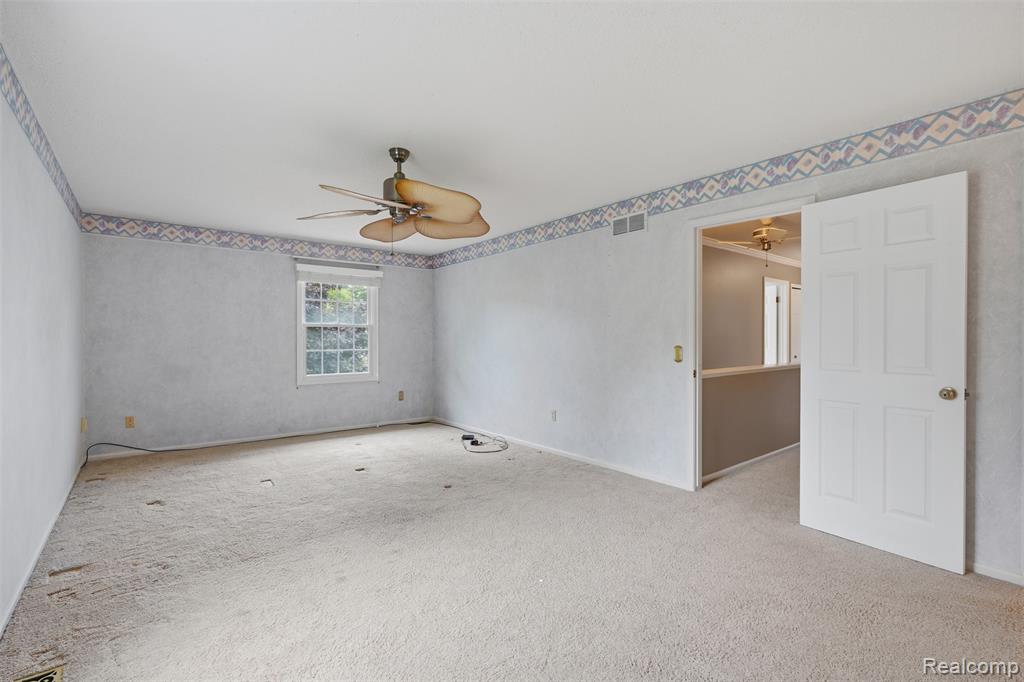 9277 Burning Tree Drive, Grand Blanc, MI 48439 — Photo 30