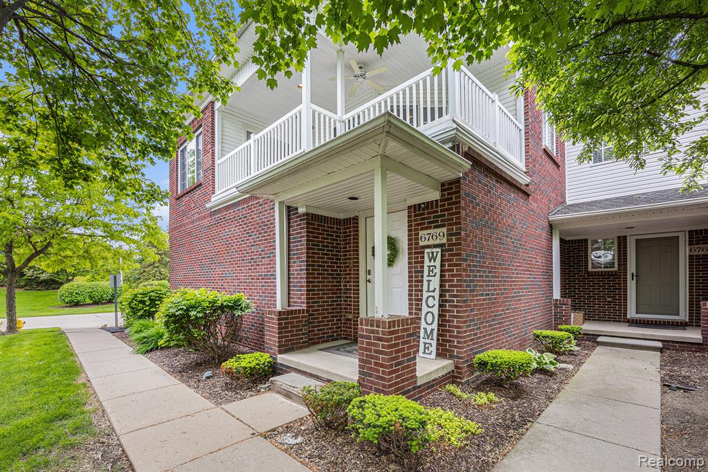 6769 Boulder Pointe Drive, Washington, MI — Photo 2