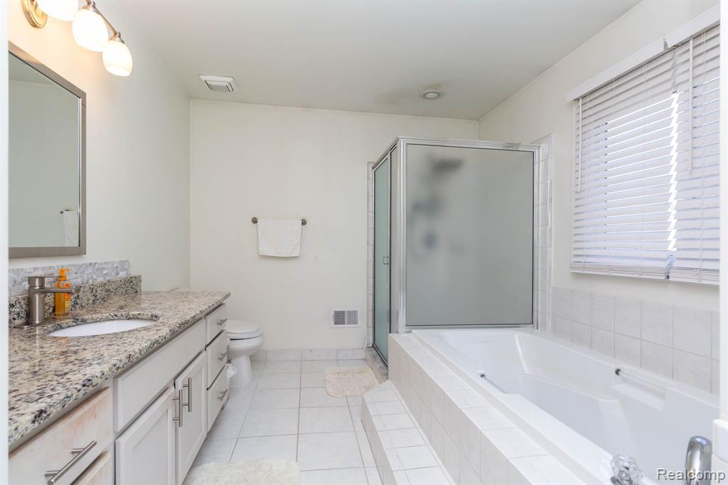 4617 LANCELOT Drive, Sterling Heights, MI 48310 — Photo 26