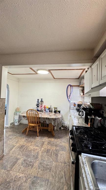 7308 Winthrop Street, Detroit, MI 48228 — Photo 9