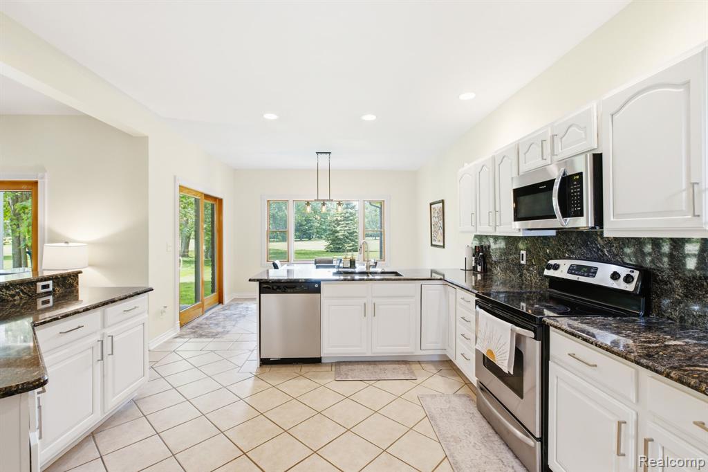 3269 Saint Andrews Drive, Port Huron, MI 48060 — Photo 14