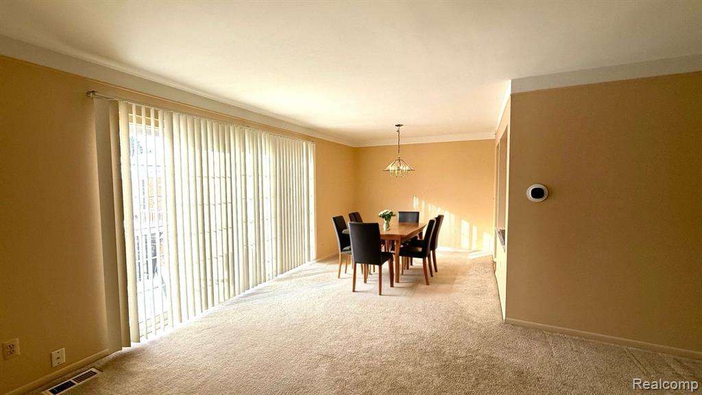 470 FOX HILLS Drive N, Bloomfield Hills, MI 48304 — Photo 6