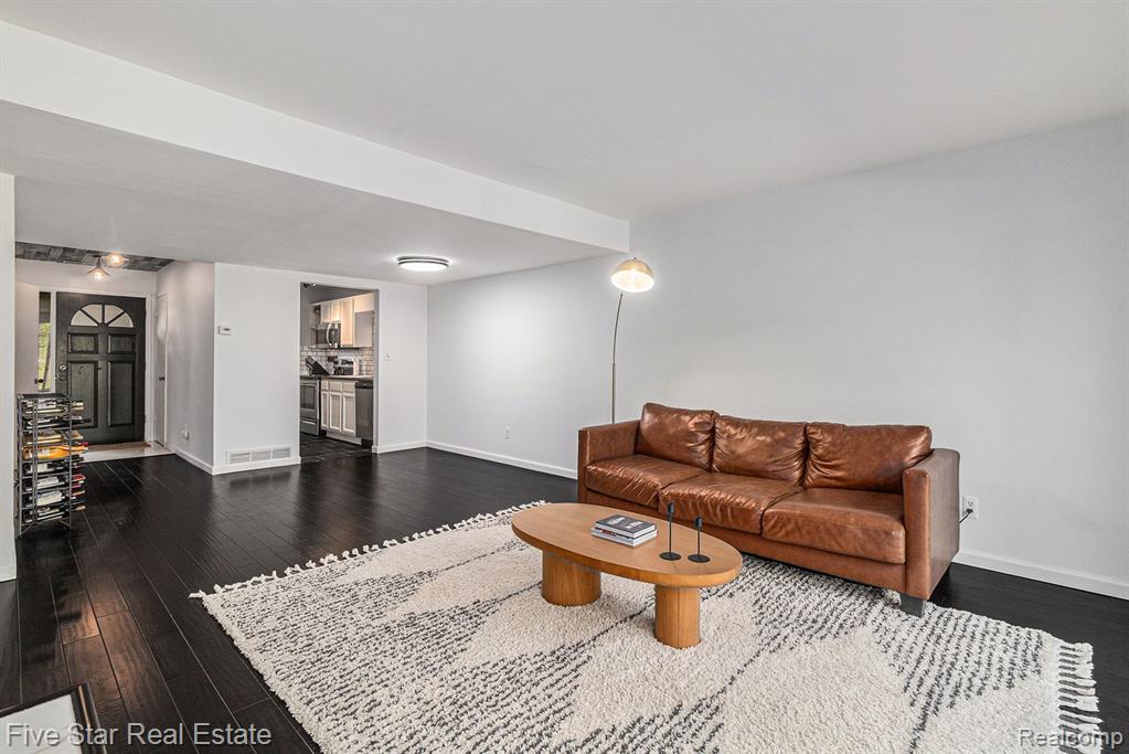 3171 Lakehaven Drive, Ann Arbor, MI 48105 — Photo 5