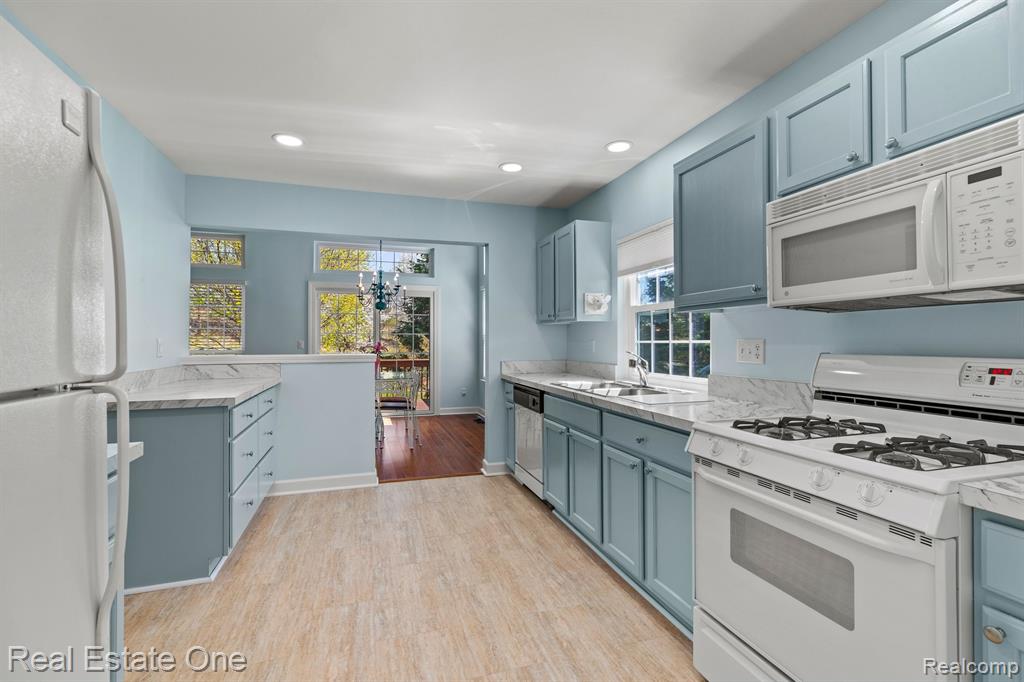 6424 HERON PARK Way, 41, Clarkston, MI — Photo 12