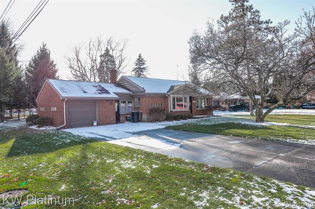 541 Cloverlawn Street, East China, MI — Photo 34