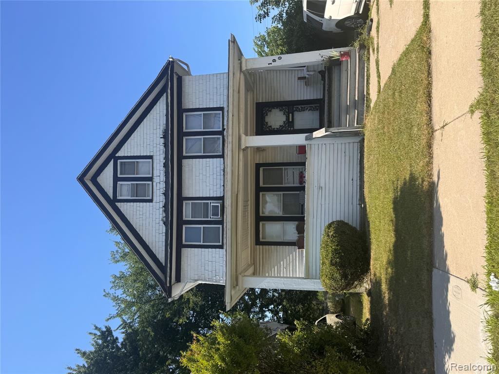 192 W Grand, Highland Park, MI 48203