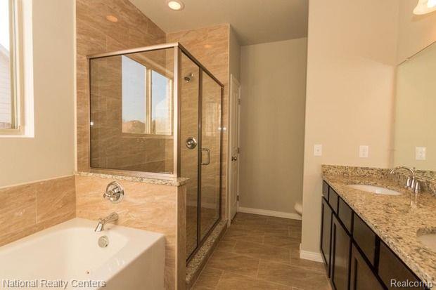 53213 Woodland, Chesterfield, MI 48047 — Photo 13
