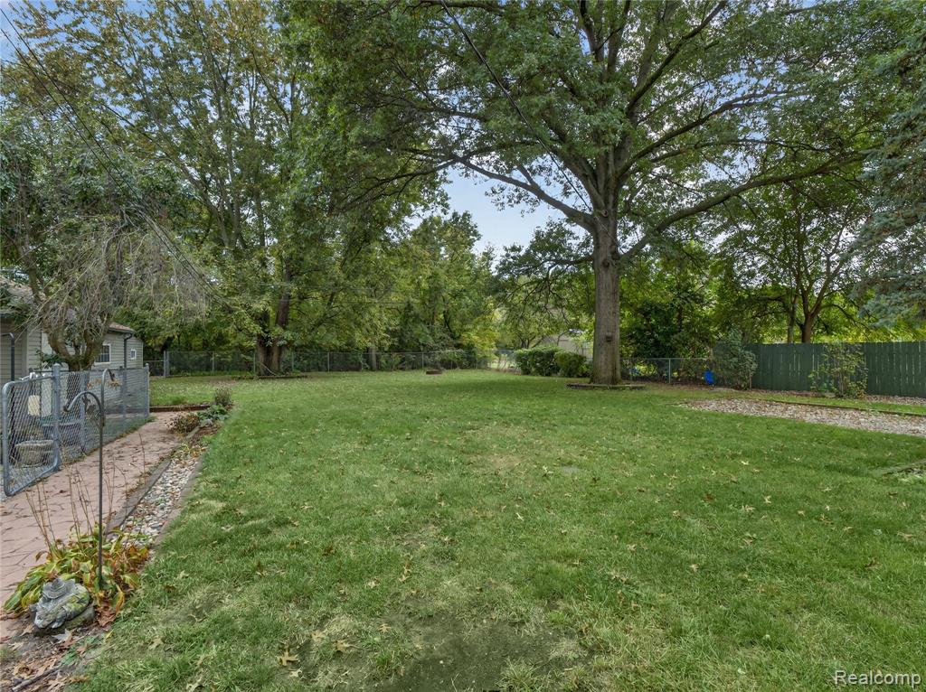 43801 Burtrig Road, Van Buren, MI 48111 — Photo 43