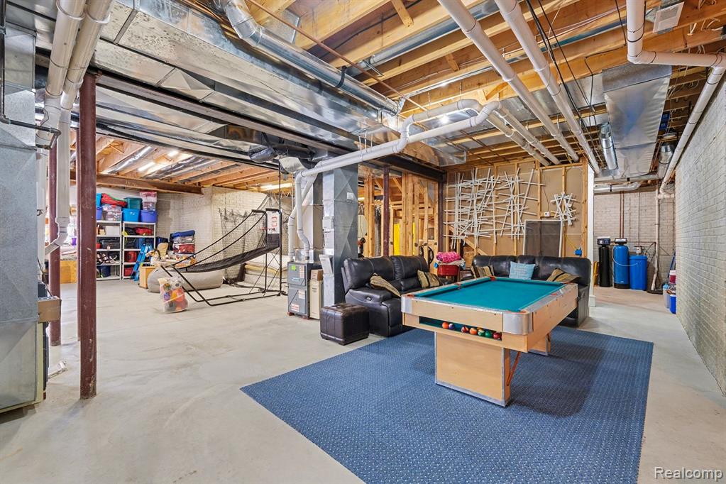 8399 Potter Road, Flushing, MI, 48433