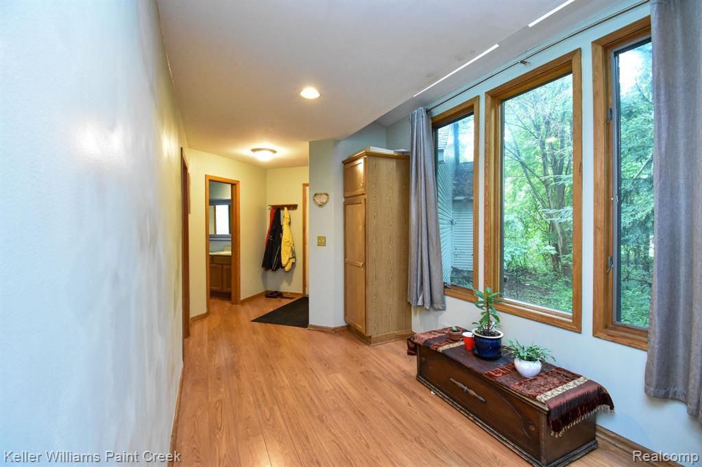 713 KNIBBE Road, Lake Orion, MI 48362 — Photo 16