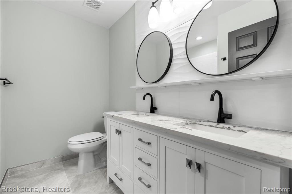42172 Tonquish Court, Canton, MI 48187 — Photo 4