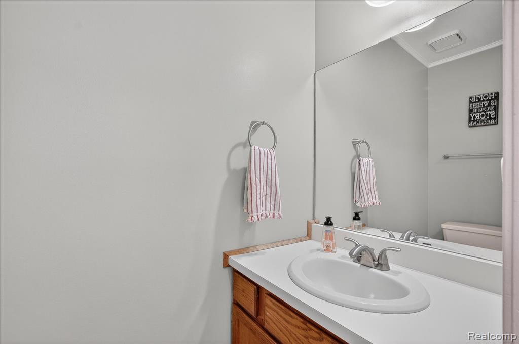 8051 Rose Lane, Goodrich Vlg, MI — Photo 28