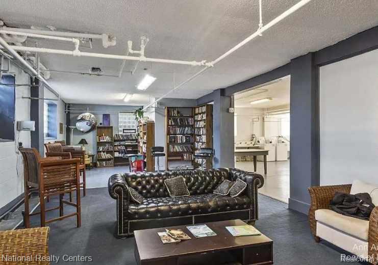 8120 #3G E Jefferson Avenue, Detroit, MI 48214 — Photo 50