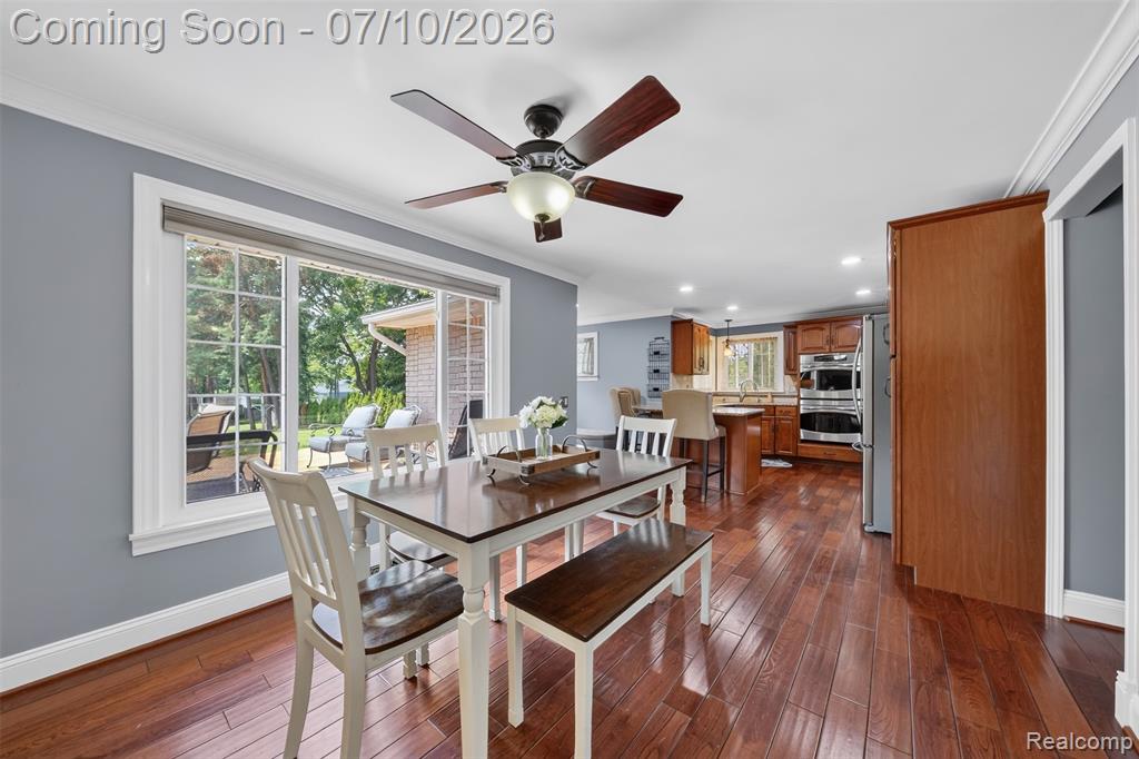 800 Hinford Avenue, Lake Orion, MI 48362 — Photo 2