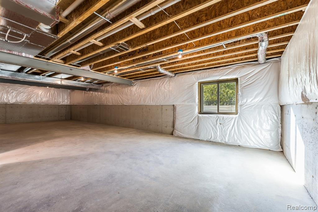 9758 Iosco Ridge Drive, Gregory, MI 48137 — Photo 26