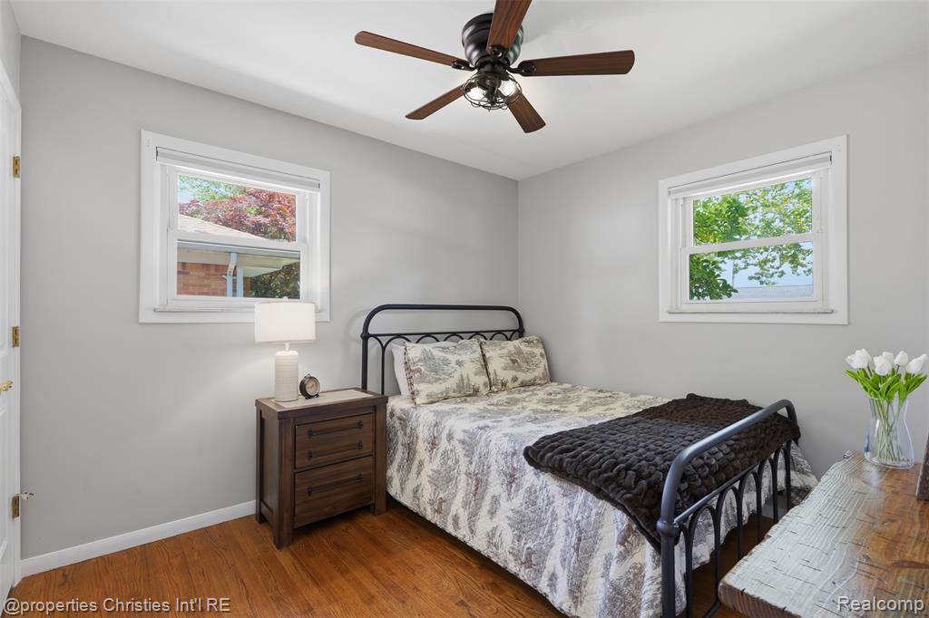 9001 Perrin Street, Livonia, MI 48150 — Photo 15