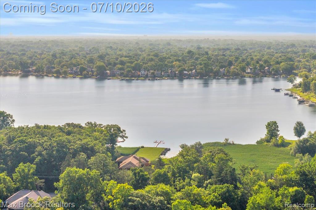 5229 Simpson Lake Road, West Bloomfield, MI 48323 — Photo 46