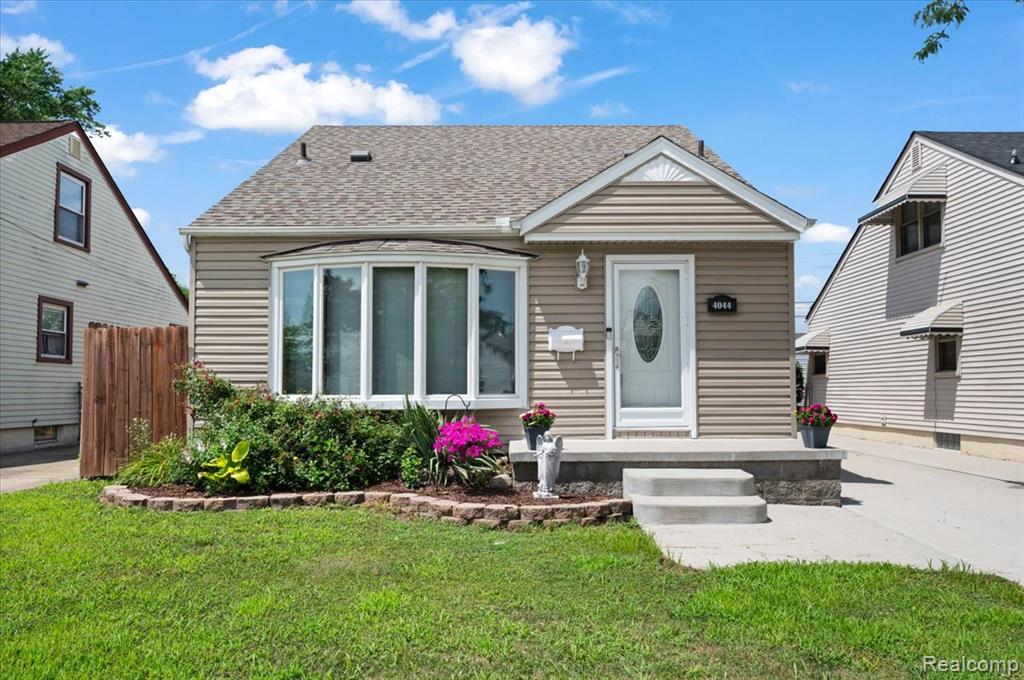 4044 18th Street, Wyandotte, MI 48192 — Photo 2