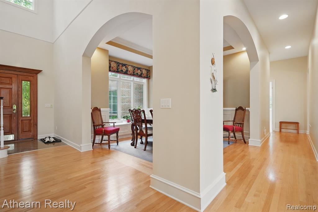 8373 Riverwalk Drive, Fenton, MI 48430 — Photo 30