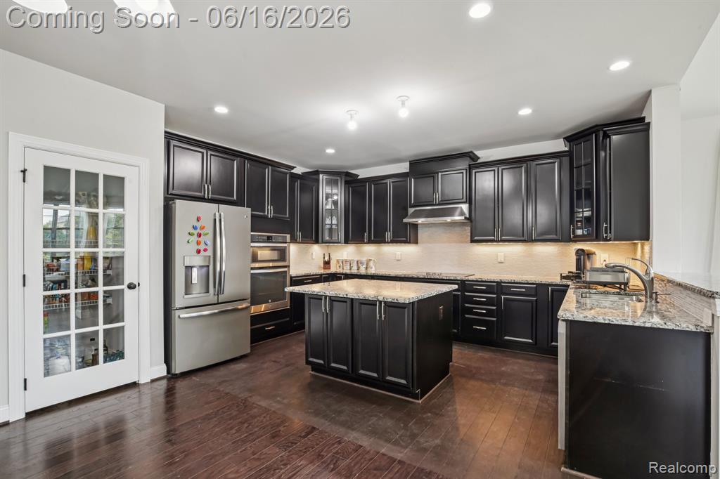51110 Gulfstream Park Drive, Canton, MI 48188 — Photo 22