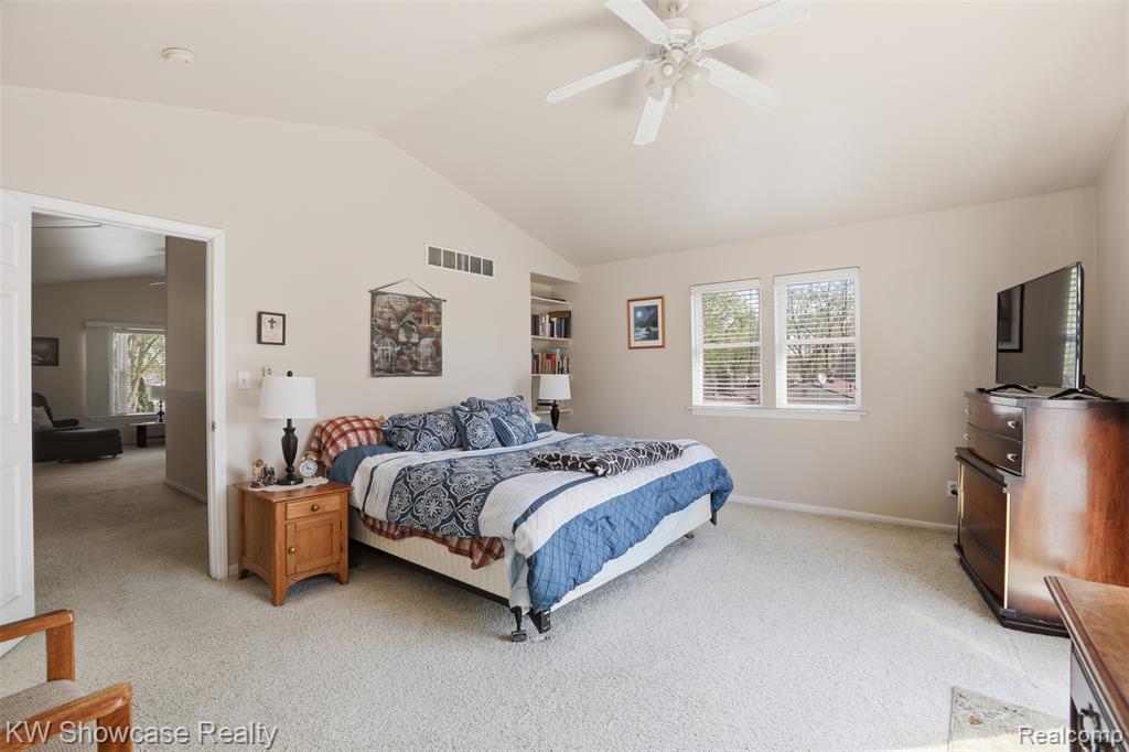 25715 Norfolk Street, Dearborn Heights, MI 48125 — Photo 15