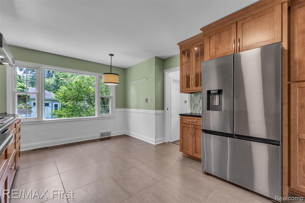 31923 Bella Vista Drive, Farmington, MI 48334 — Photo 7