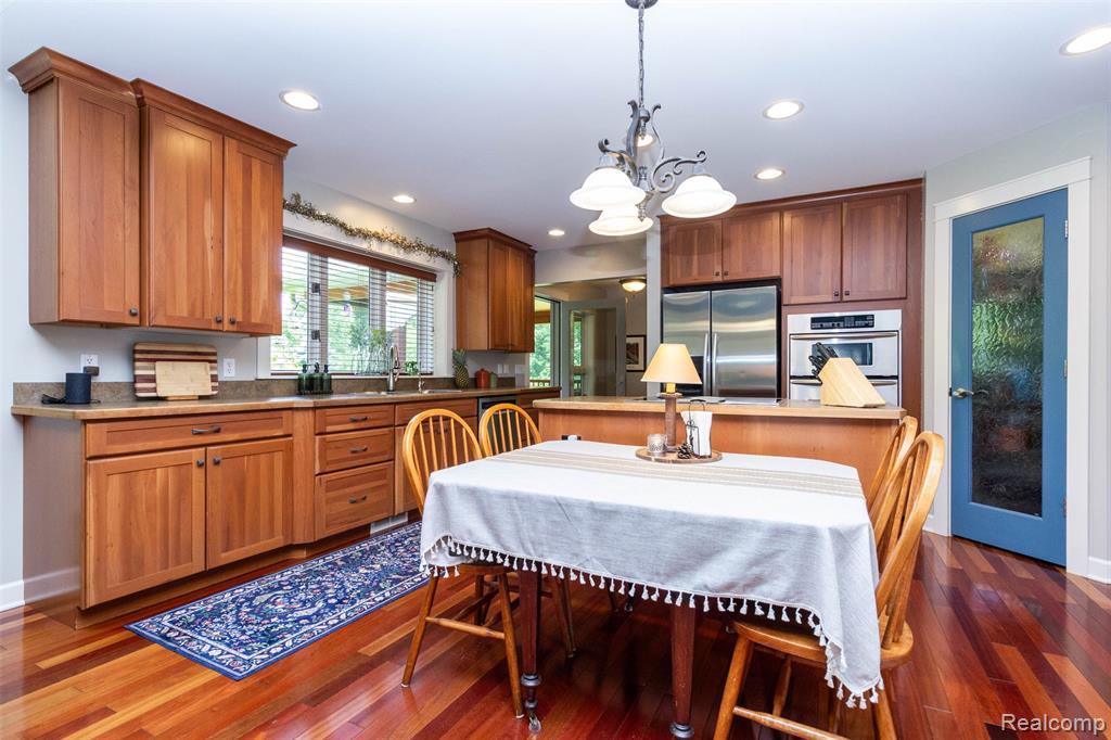9887 Hadley Road, Clawson, MI 48348 — Photo 9
