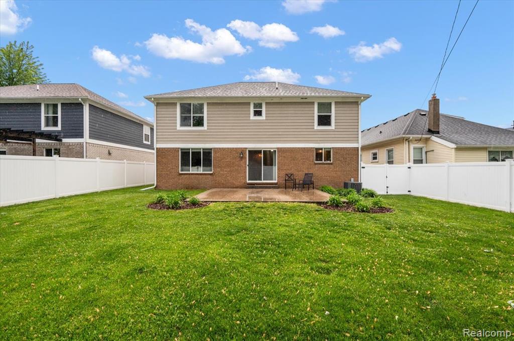 22716 Stephens Street, Saint Clair Shores, MI 48080 — Photo 12