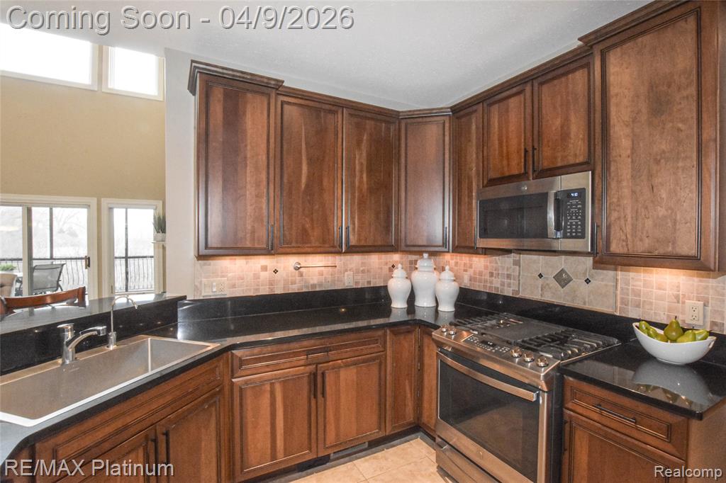 9092 Lake Dominion Drive, Brighton, MI 48114 — Photo 22