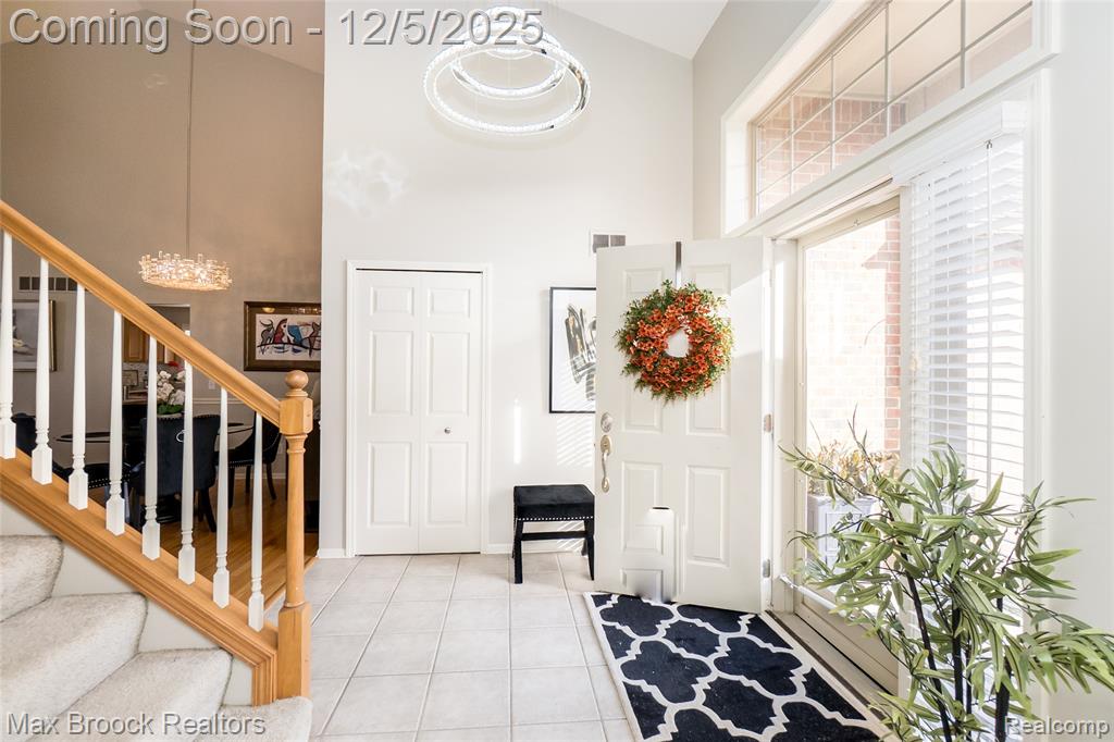 6157 Lochmore Drive, Commerce Twp, MI 48382 — Photo 6