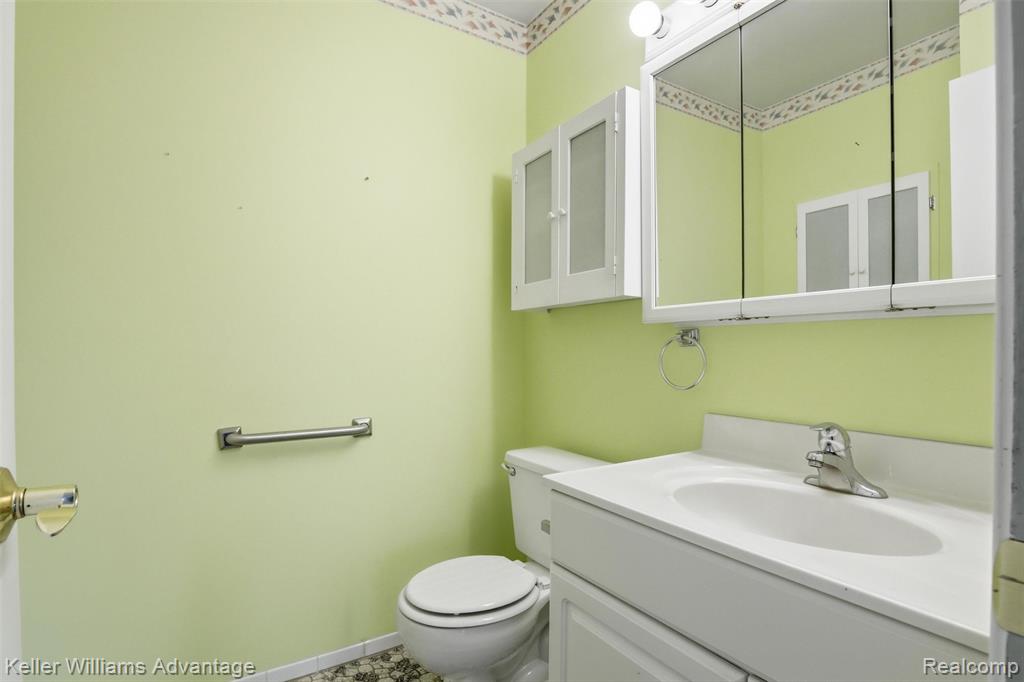 7670 7 Mile Road, Northville, MI, 48167