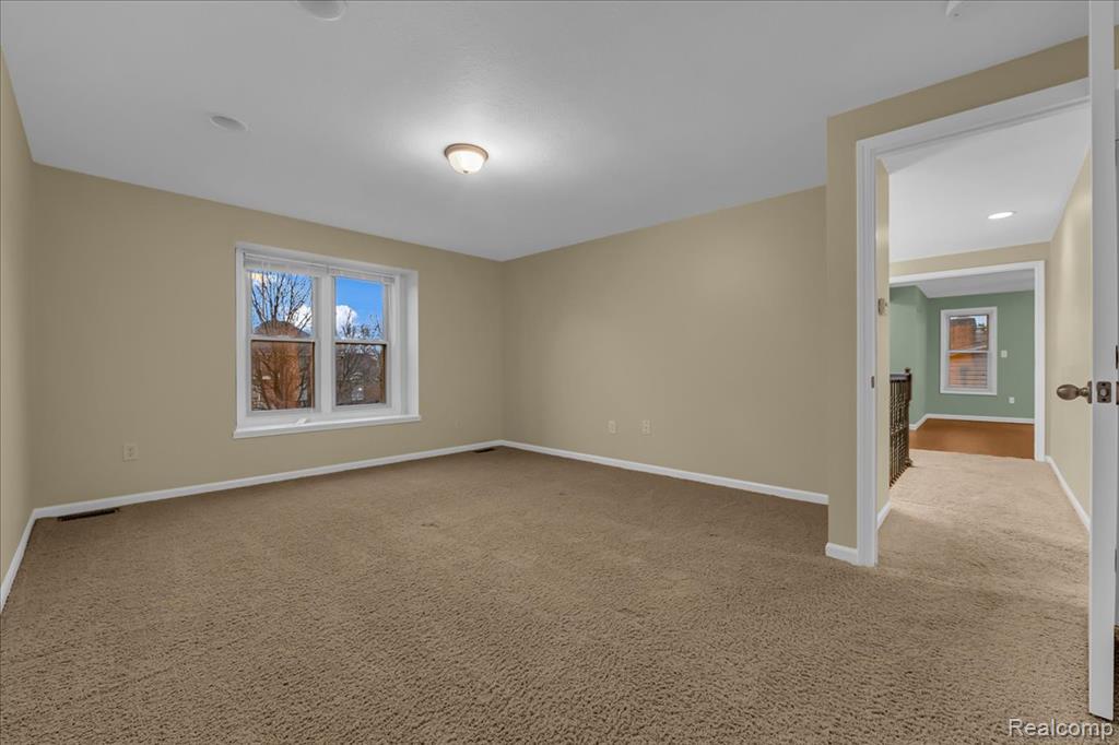 18676 Country Club Circle, Riverview, MI 48193 — Photo 30