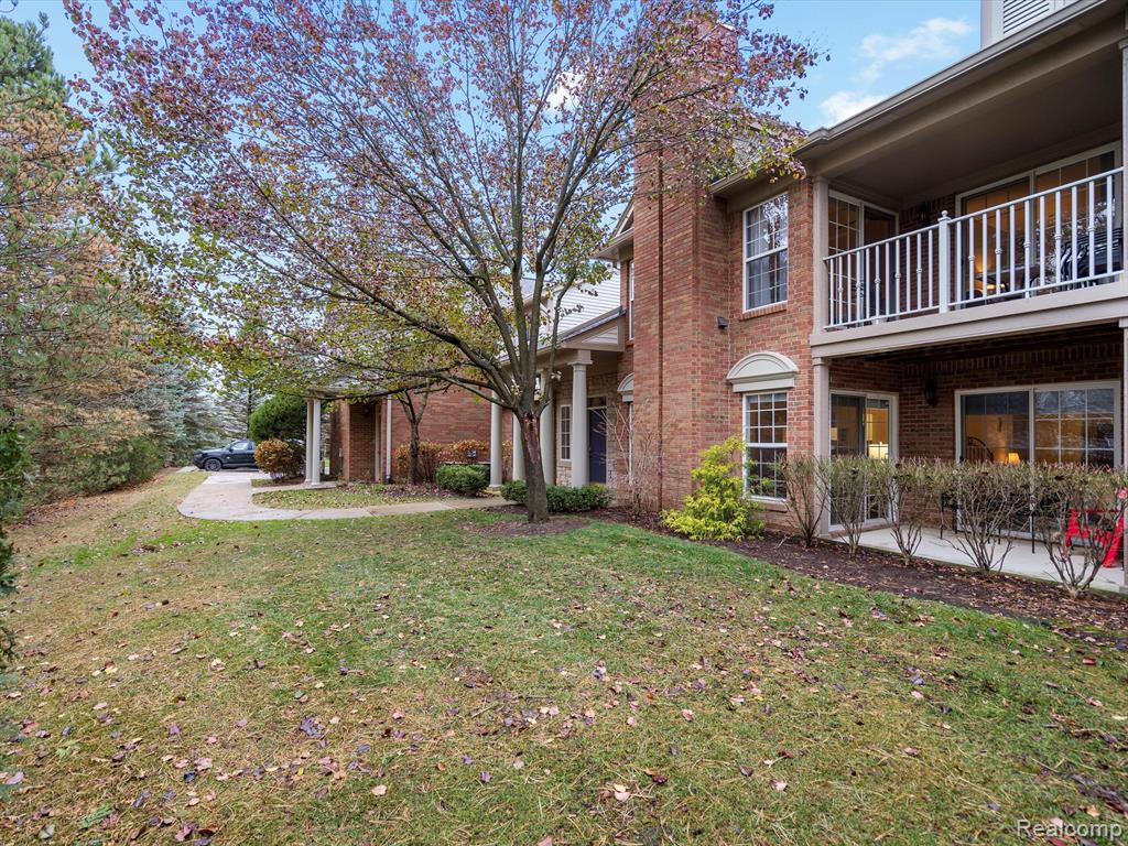 5288 BROOKEMONTE Circle, Rochester, MI 48306 — Photo 3